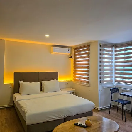 Karakoy Port House מלון