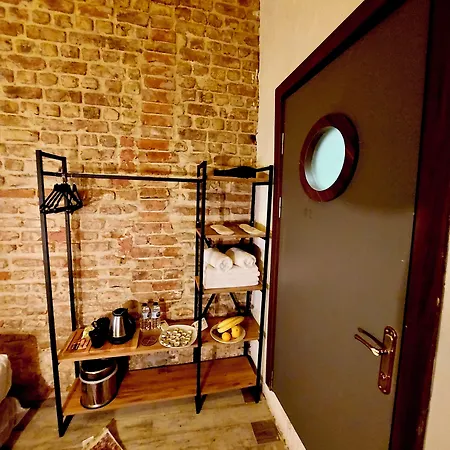 Karakoy Port House 3*