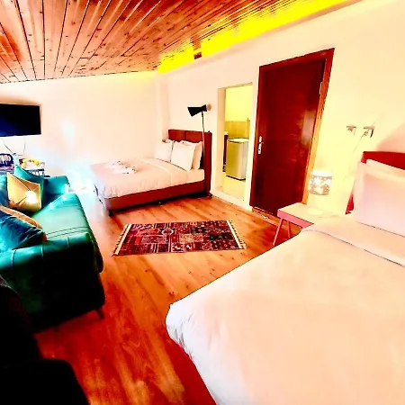 Karakoy Port House 3*