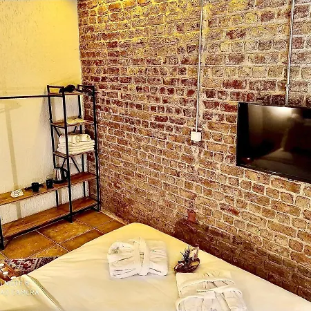 Karakoy Port House מלון 3*